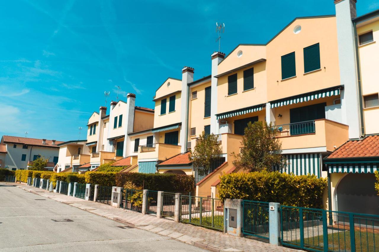 Villetta A Schiera Orchidea Эраклея-Маре Экстерьер фото